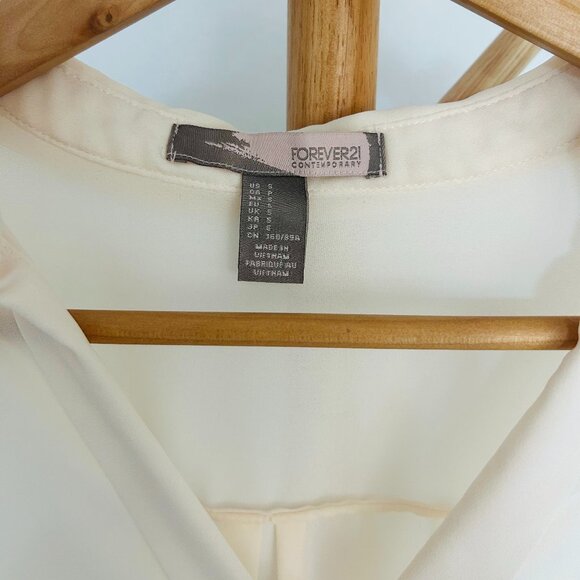 Forever 21 Chiffon Long Sleeve Blouse - Picture 3 of 4